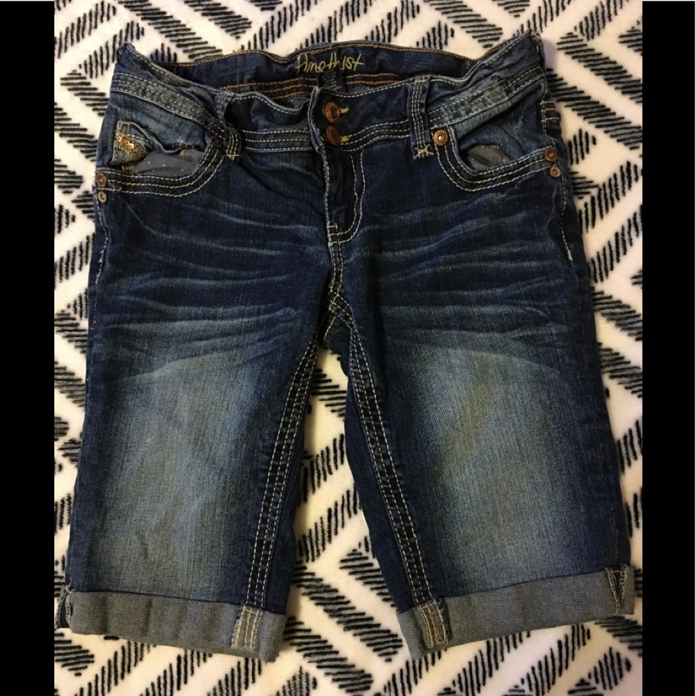 Junior's Denim Amethyst Bermuda Shorts, size 3
